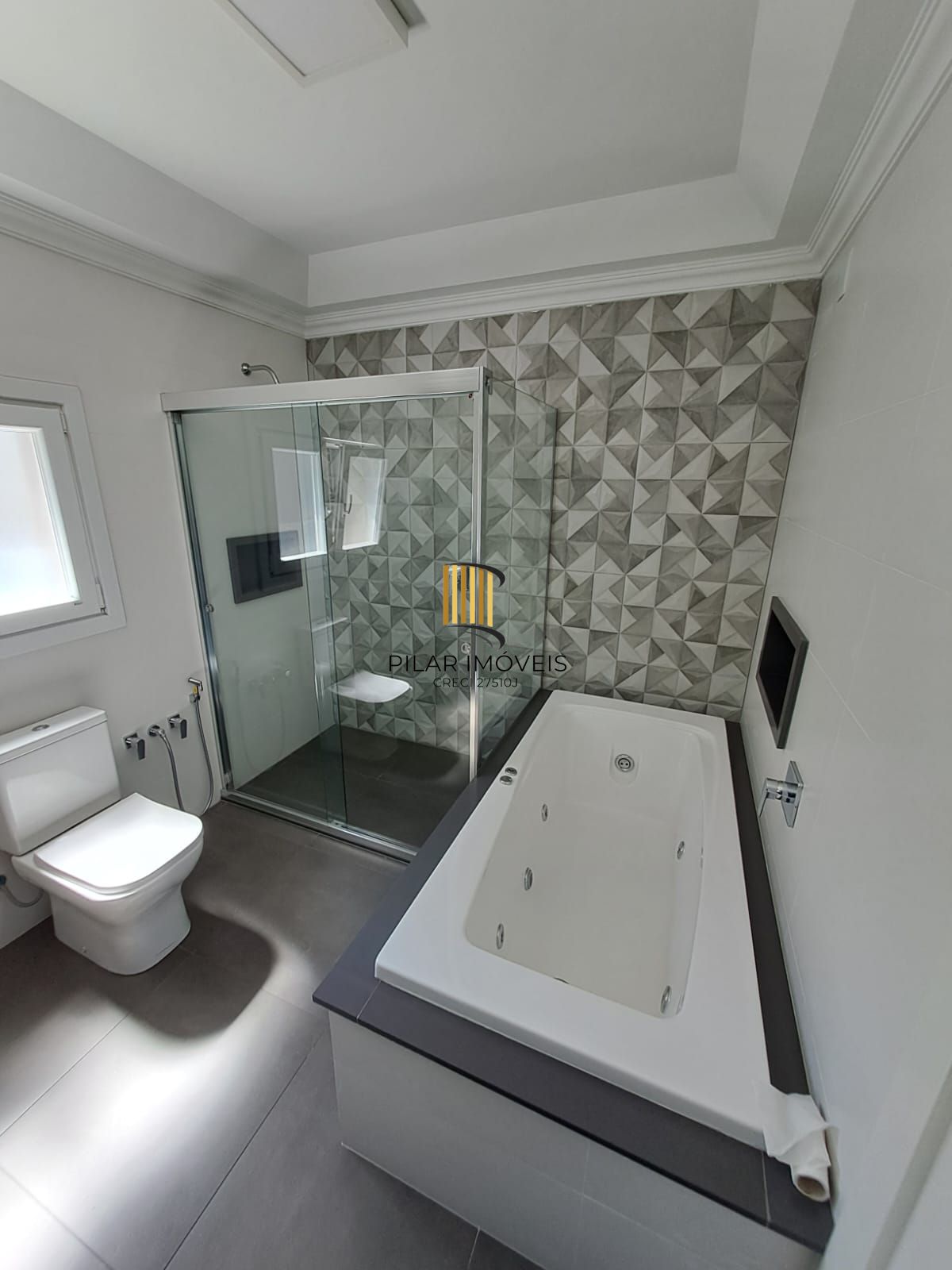 Casa 3 dormitórios no bairro Auxiliadora