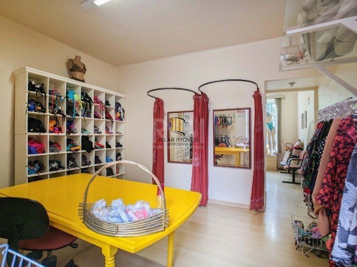 Casa para Venda - 202m², 2 dormitórios, Farroupilha
