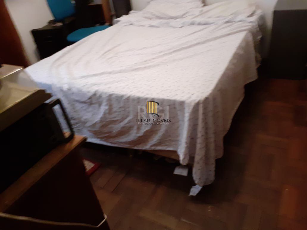 Casa para Venda - 120m², 3 dormitórios, 1 vaga - Santa Tereza