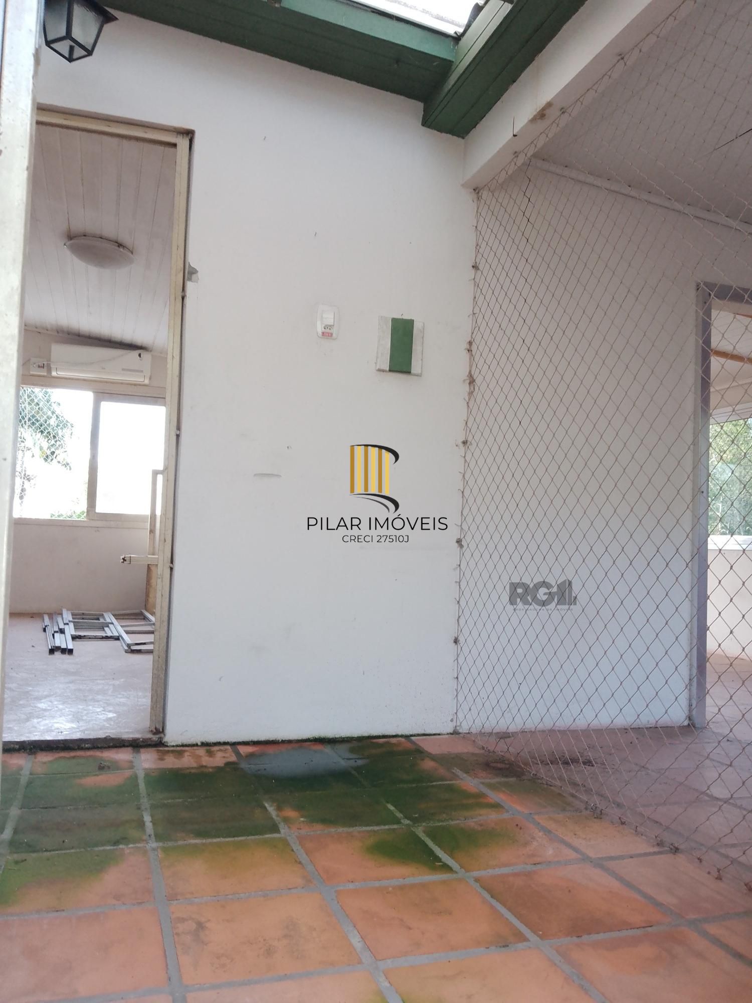 Casa 4 dormitórios, terreno com 1639m² à venda no Morro Santana