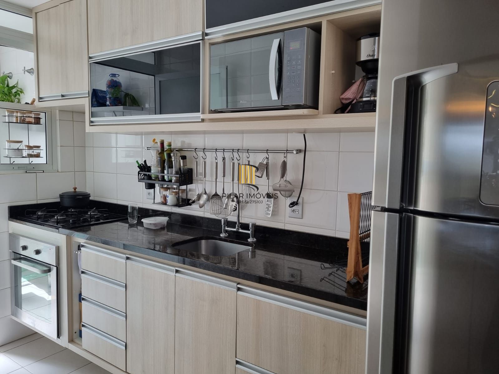 Apartamento de 2 dormitórios com vaga no Bairro Santana