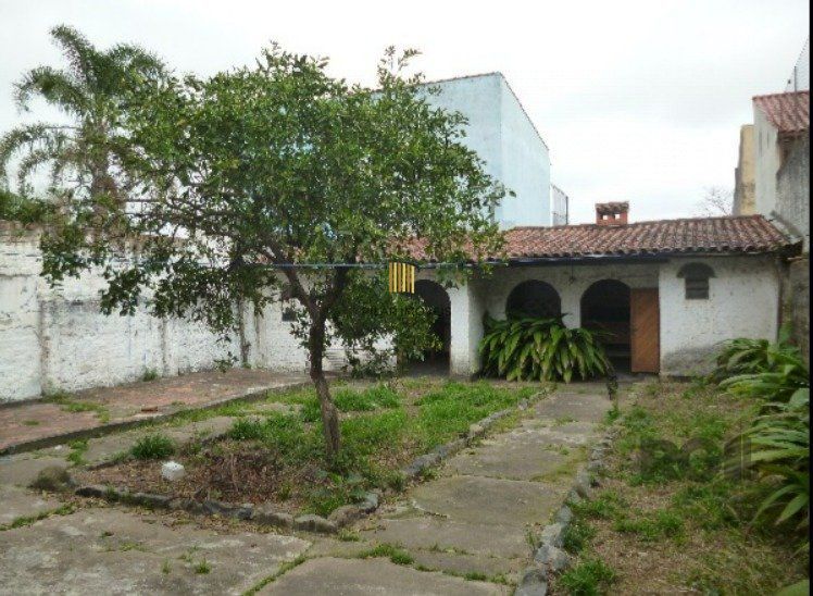 Casa 3 dormitórios no bairro Partenon