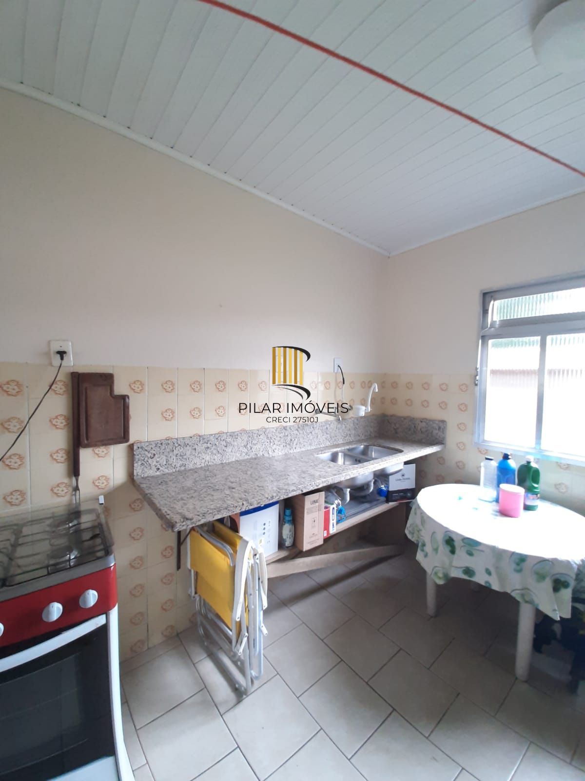 Casa 4 dormitórios no bairro Nonoai