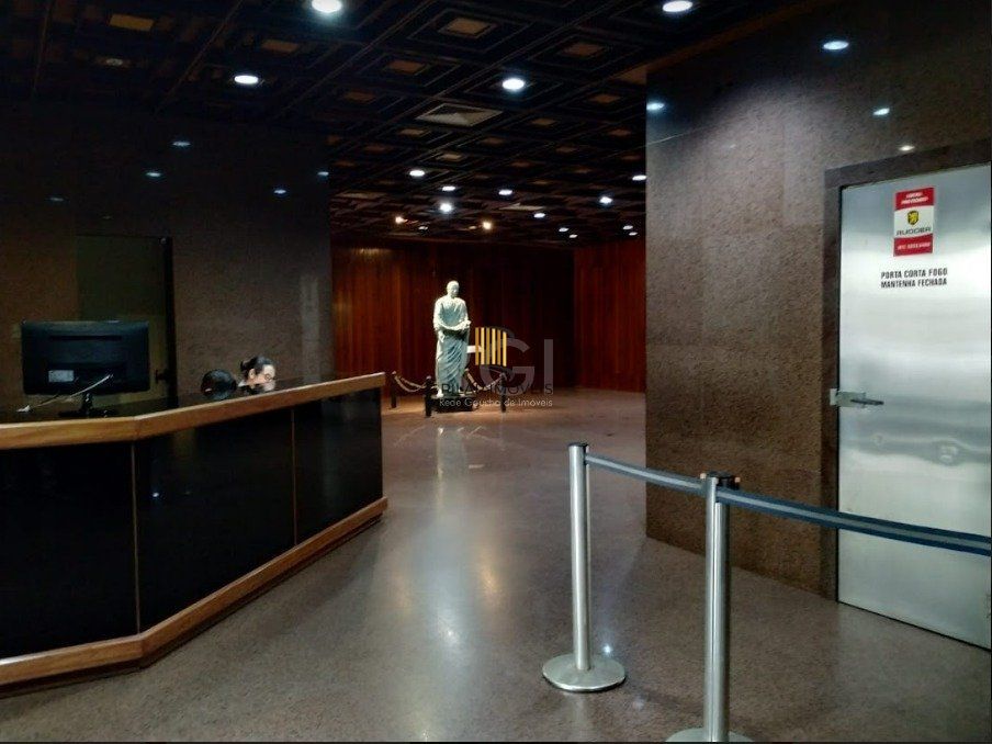 SALA COMERCIAL NO CENTRO HISTÓRICO