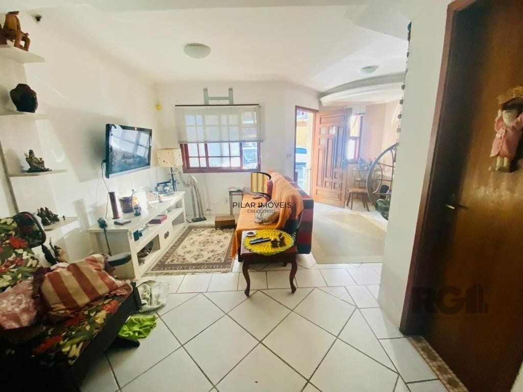 Casa de Condomínio 2 dormitórios no bairro Hípica