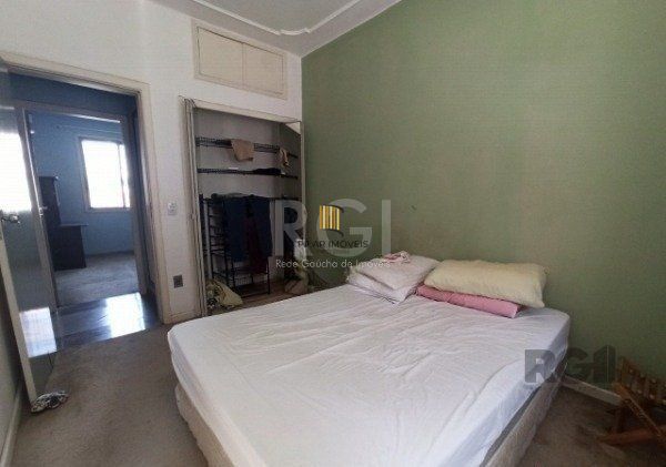 apartamento com três quartos no bairro Farroupilha