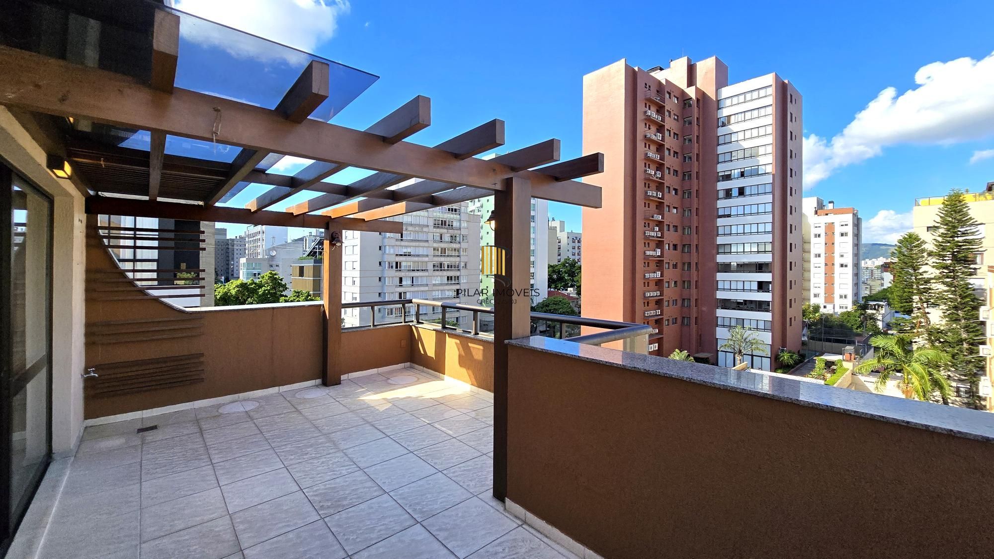 Cobertura 3 dormitórios no bairro Petrópolis