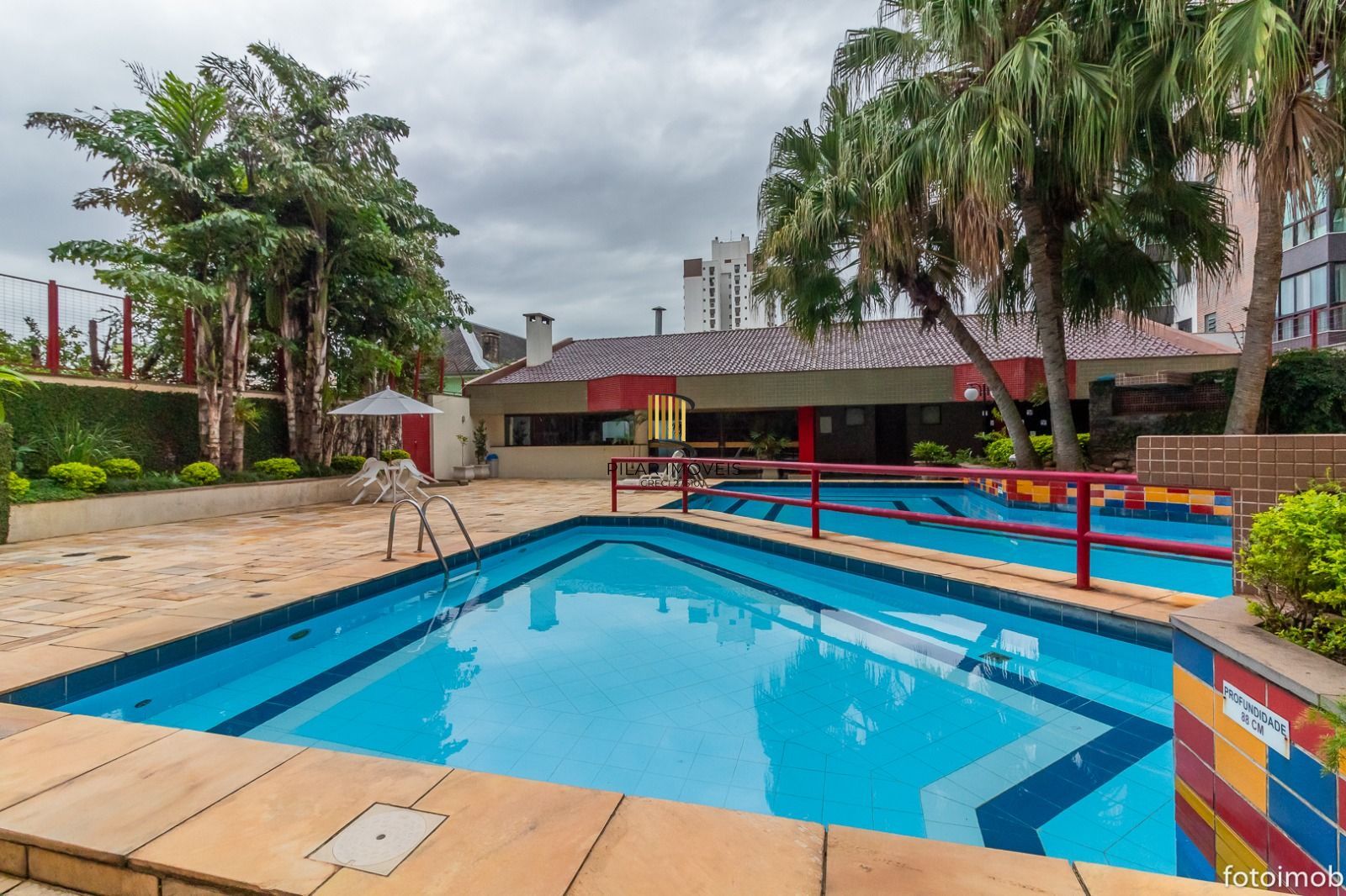 Apartamento 3 dormitórios no bairro Menino Deus