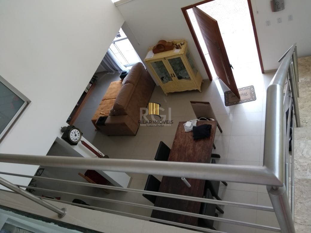 Casa para Venda - 300m², 3 dormitórios, sendo 3 suites, 6 vagas - São Lucas