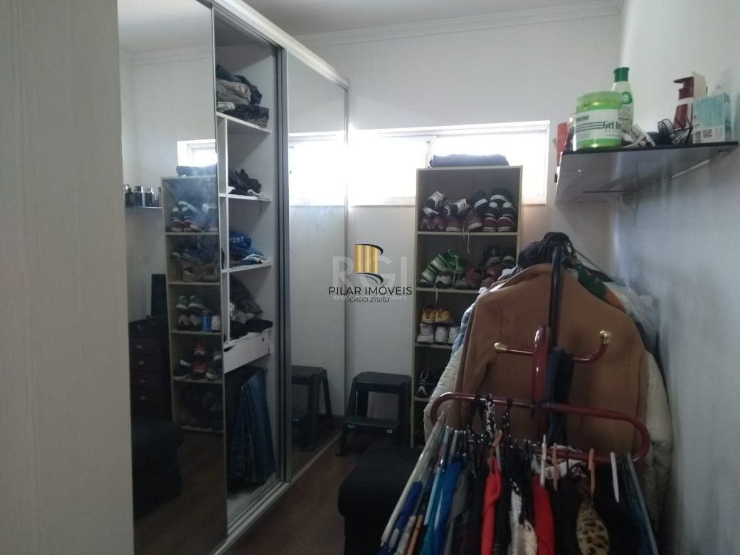 Casa para Venda - 300m², 3 dormitórios, sendo 3 suites, 6 vagas - São Lucas