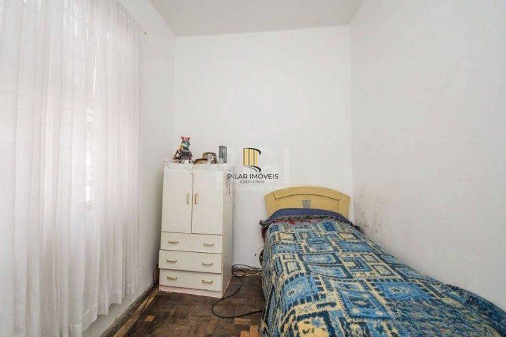 Casa para Venda - 290m², 3 dormitórios, 4 vagas - Santo Antonio