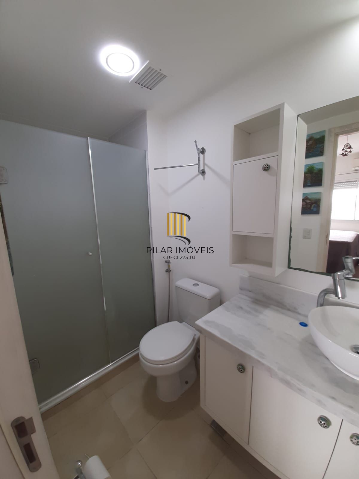Apartamento 2 dormitórios no bairro Azenha