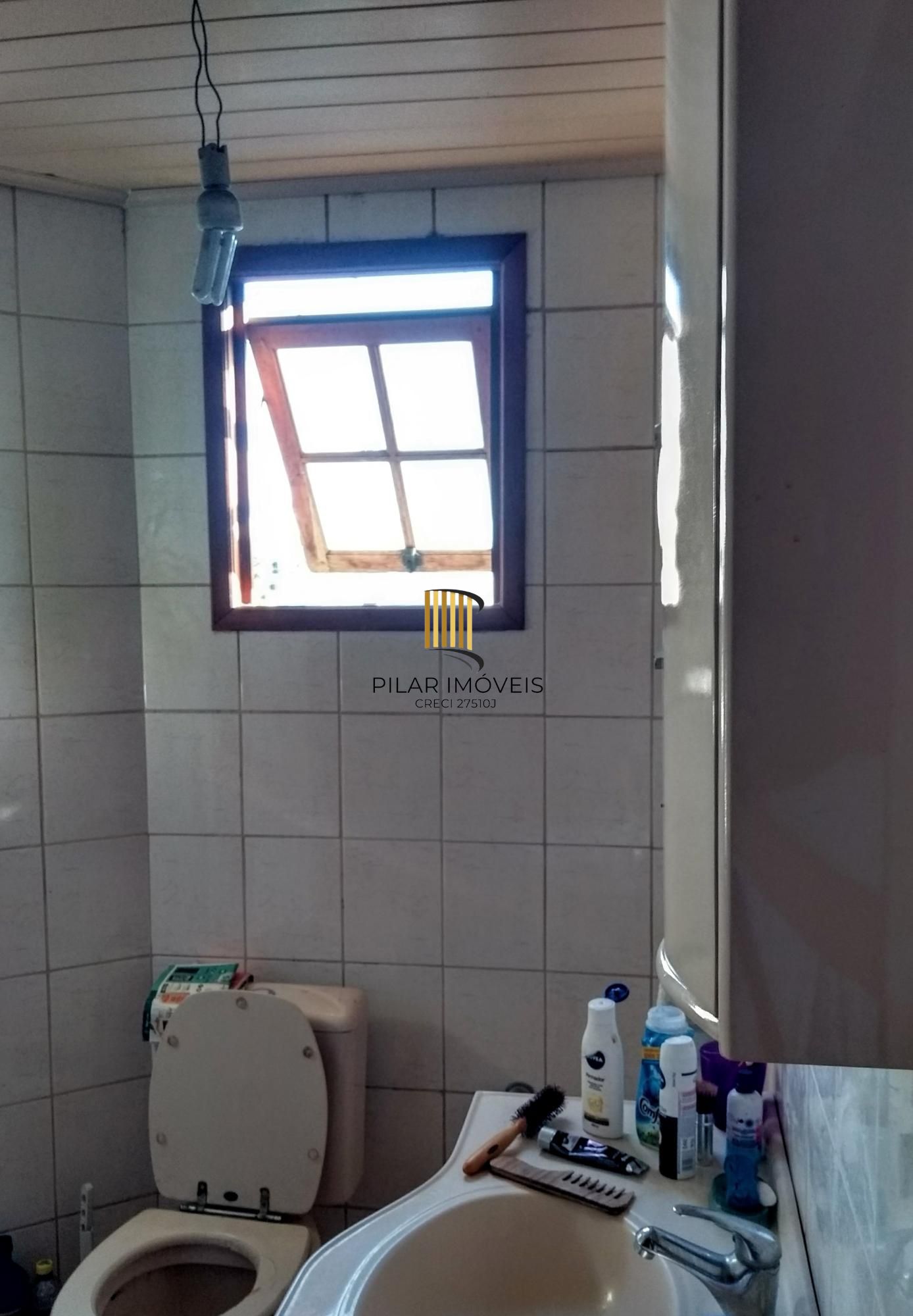 Predio para Venda - 291m², 3 dormitórios, sendo 2 suites, 1 vaga - Partenon