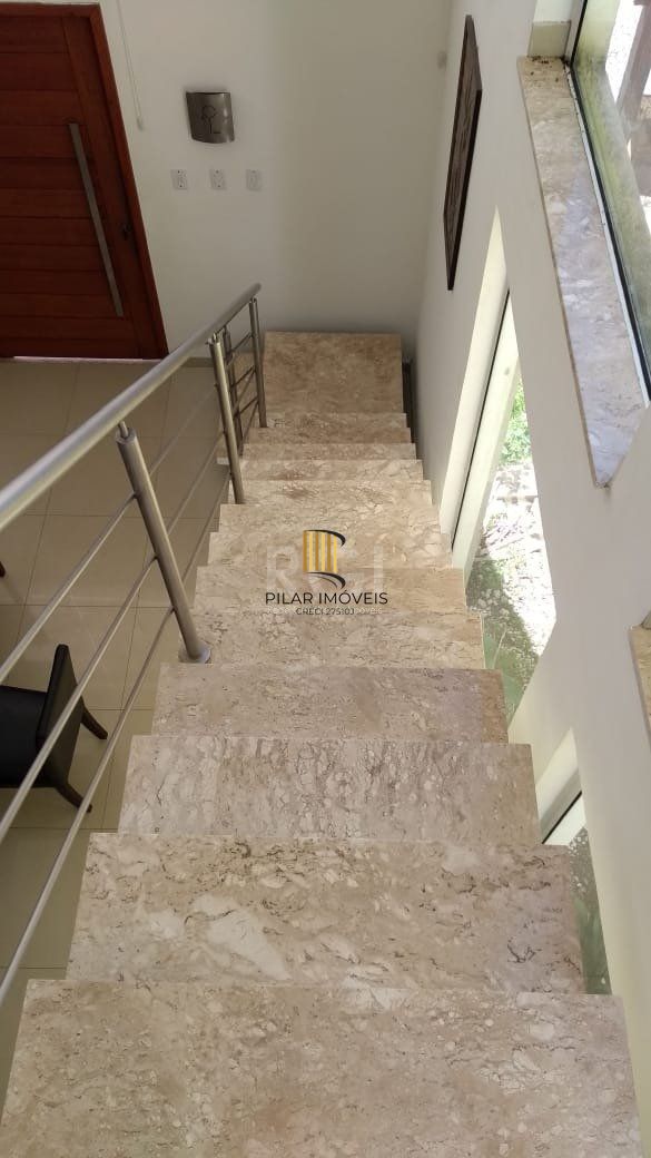 Casa para Venda - 300m², 3 dormitórios, sendo 3 suites, 6 vagas - São Lucas