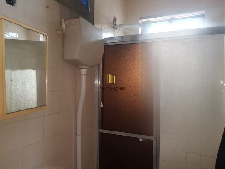 Apartamento de 1 dormitório no bairro azenha
