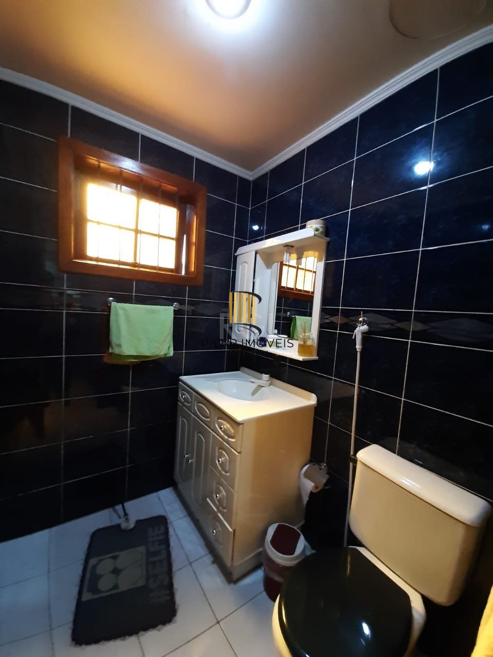 Casa para Venda - 262.02m², 3 dormitórios, sendo 1 suites, 6 vagas - Auxiliadora