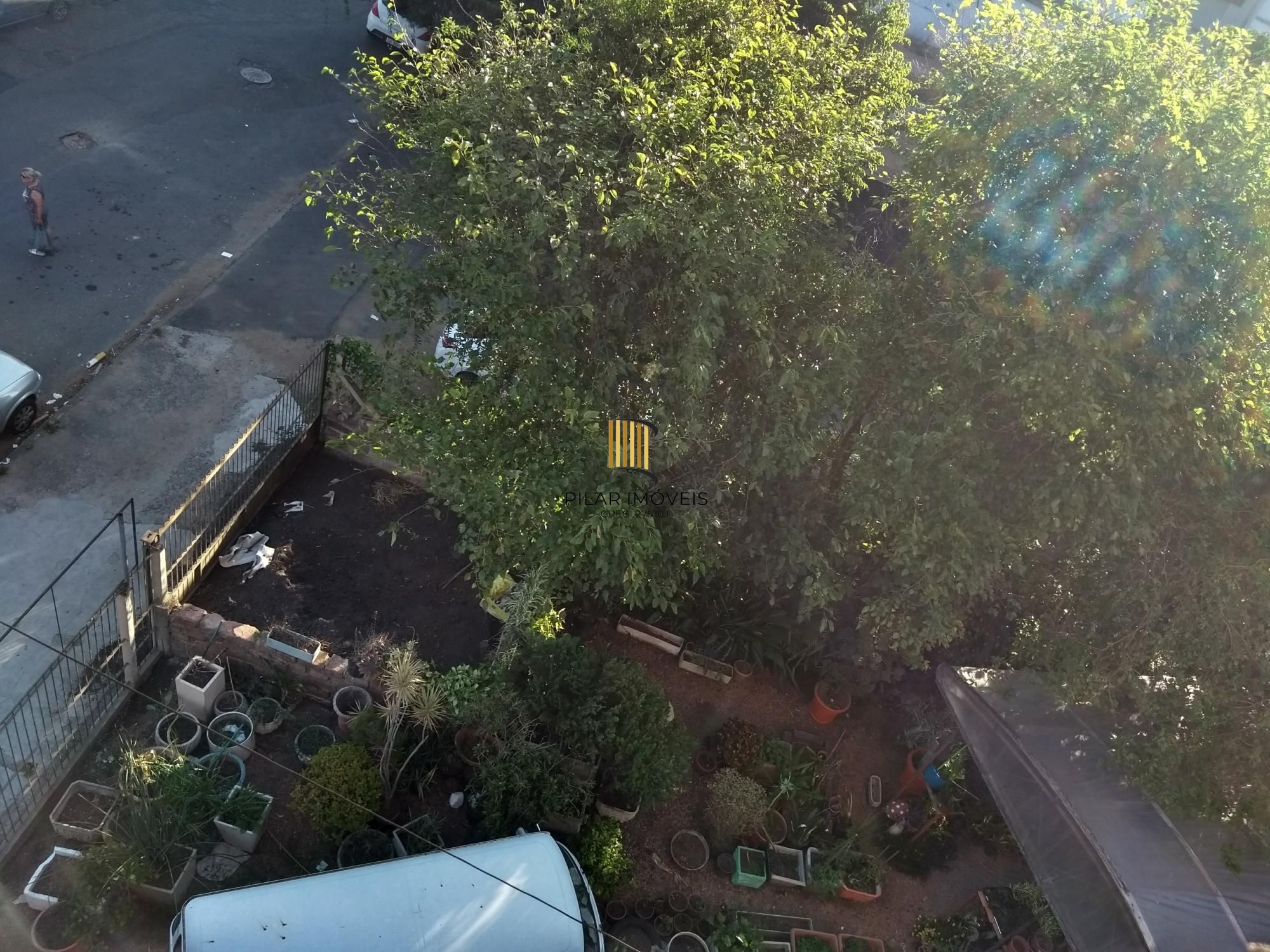 Predio para Venda - 291m², 3 dormitórios, sendo 2 suites, 1 vaga - Partenon