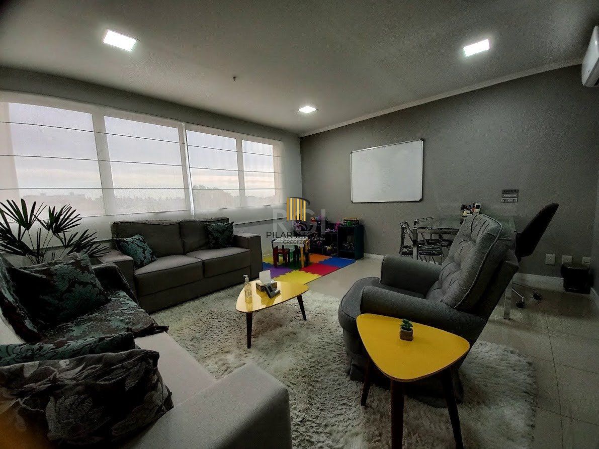 Conjunto/Sala para Venda - 38m², 0 dormitórios, 1 vaga - Partenon