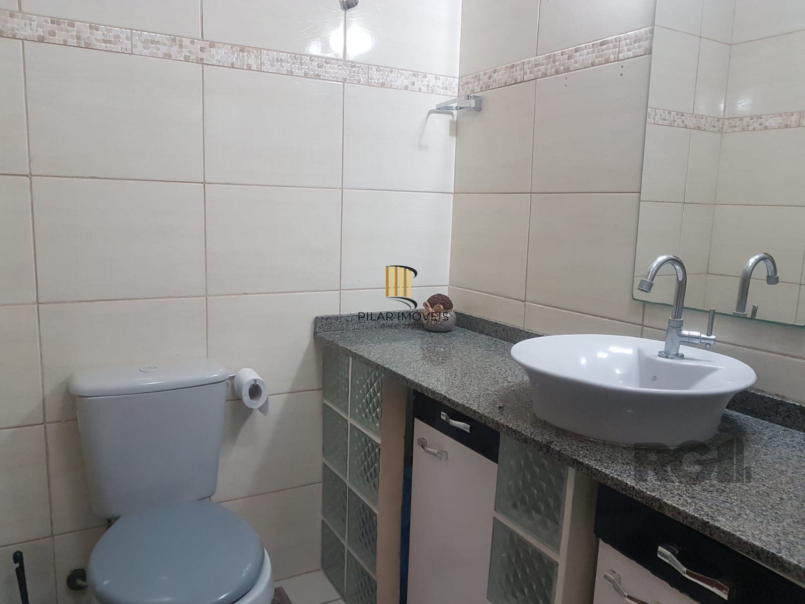 Apartamento 2 dormitórios no bairro Azenha