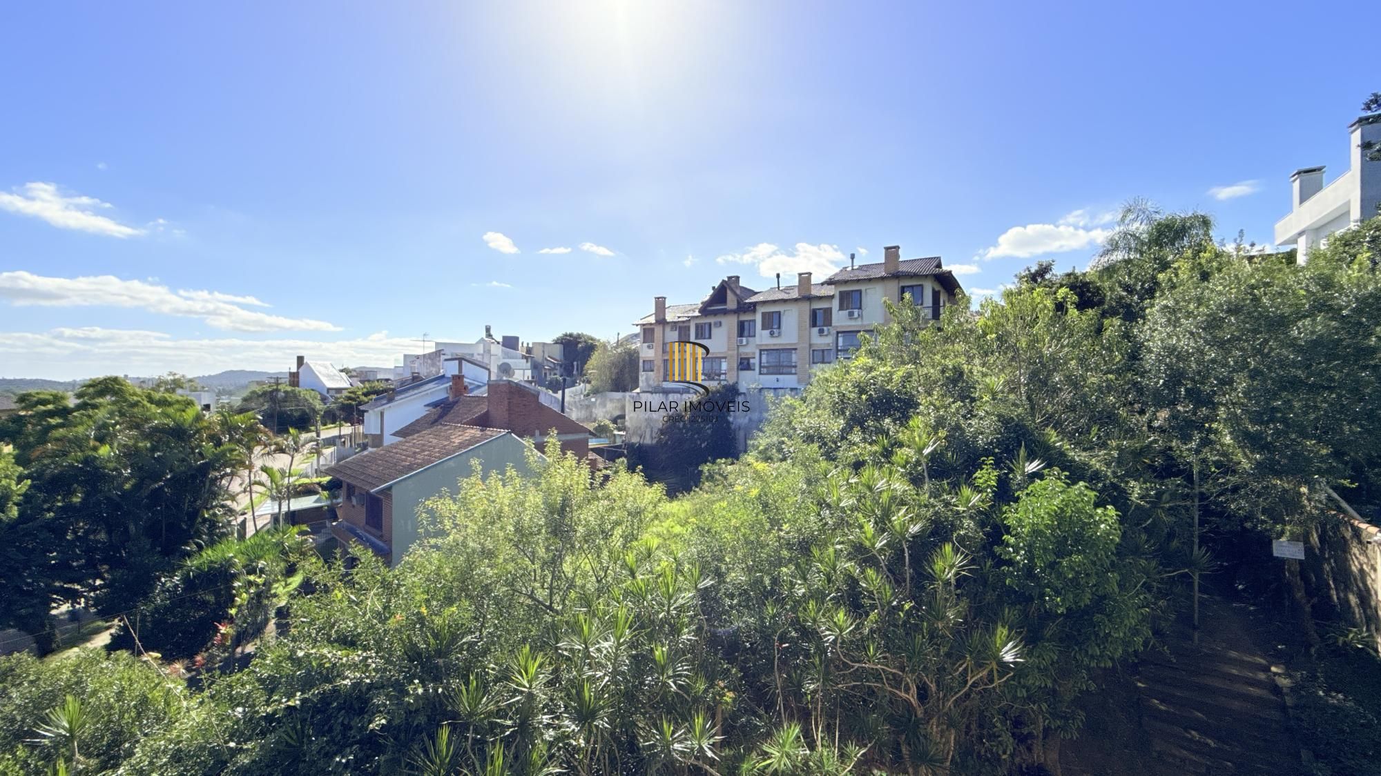 Casa 4 dormitórios no bairro Ipanema