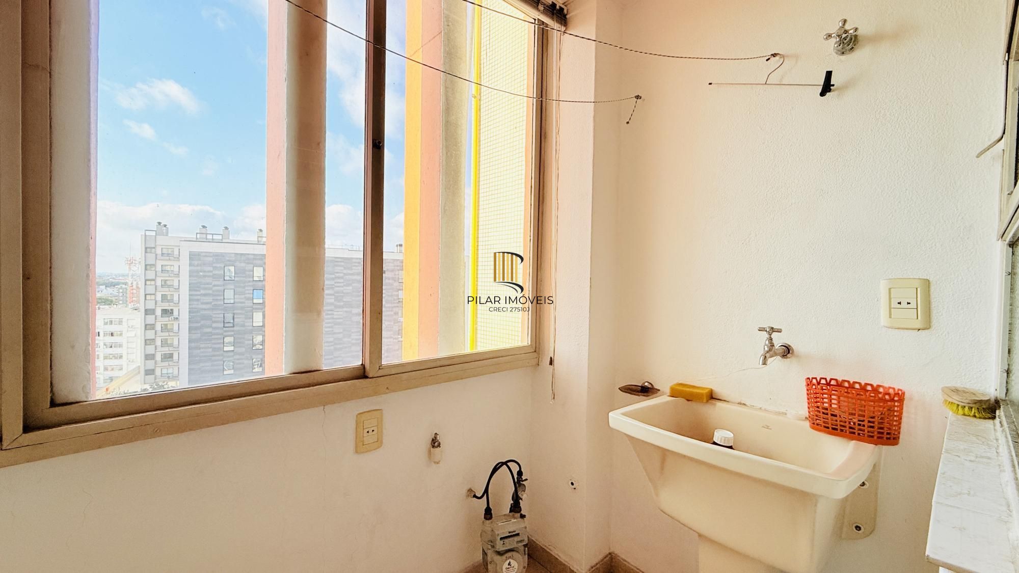 Apartamento 2 dormitórios no bairro Moinhos de Vento