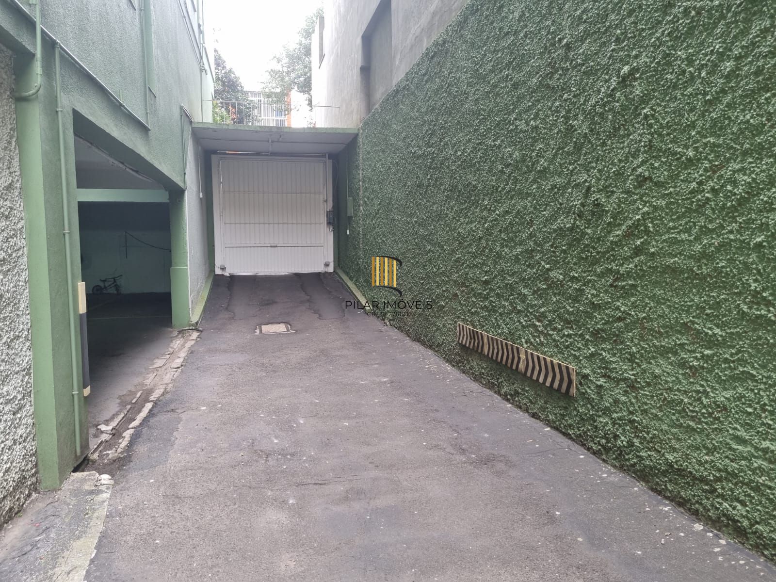 Apartamento para Venda - 99.05m², 3 dormitórios, sendo 1 suites, 1 vaga - Centro Histórico