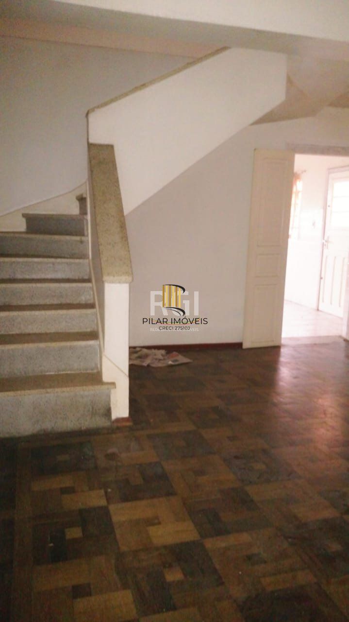Casa para Venda - 140m², 3 dormitórios, 3 vagas - Santo Antonio