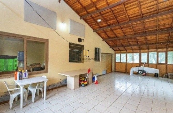 Casa com 2 dormitórios ,sendo 1 suíte para venda no bairro Tristeza em Porto Alegre/RS.