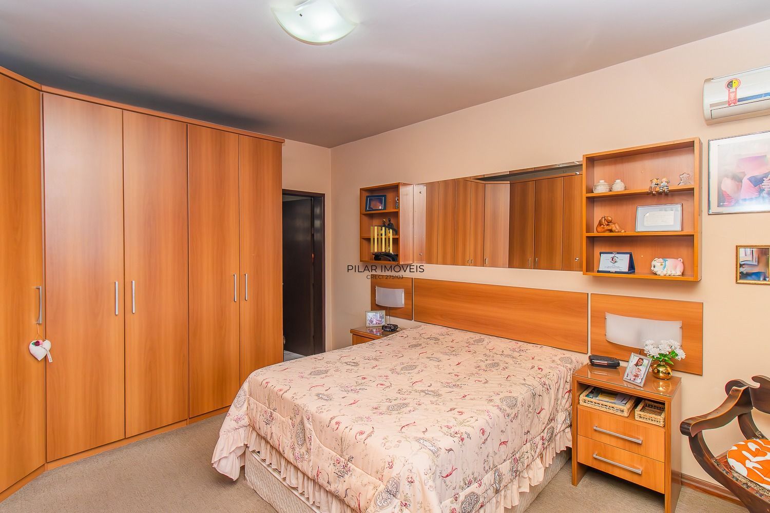 Casa 4 dormitórios no bairro Vila João Pessoa