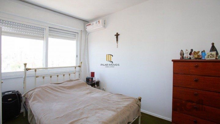 Apartamento 2 dormitórios com vaga escriturada no bairro Santana