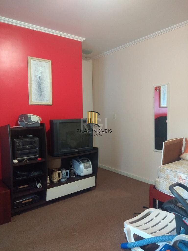 Casa para Venda - 249.86m², 3 dormitórios, sendo 1 suites, 4 vagas - Medianeira