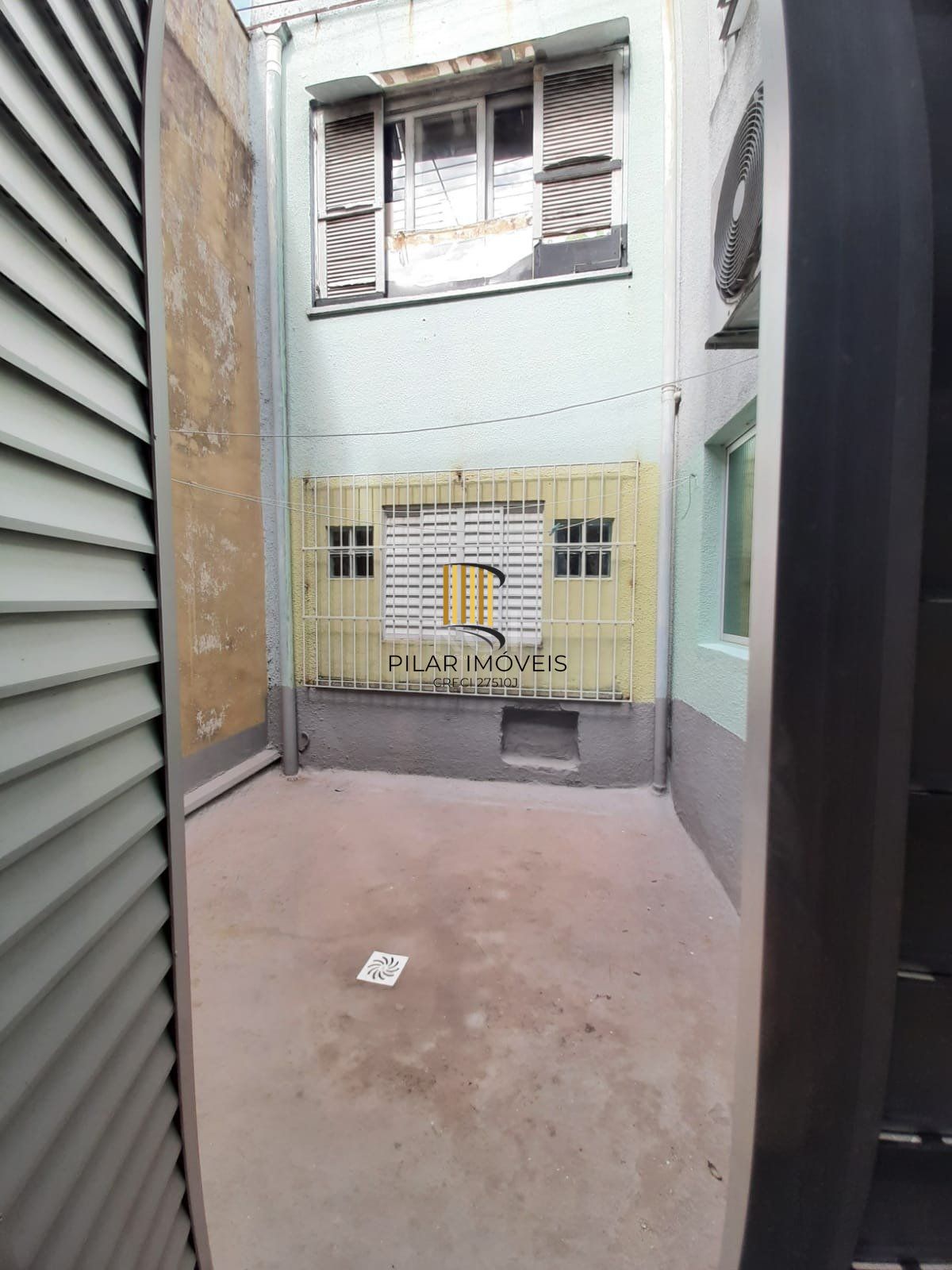 Kitnet no bairro Azenha