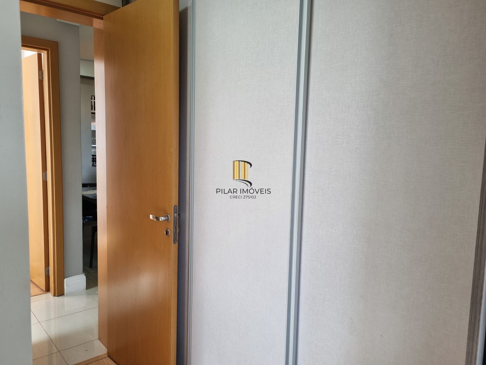 Apartamento de 2 dormitórios com vaga no Bairro Santana