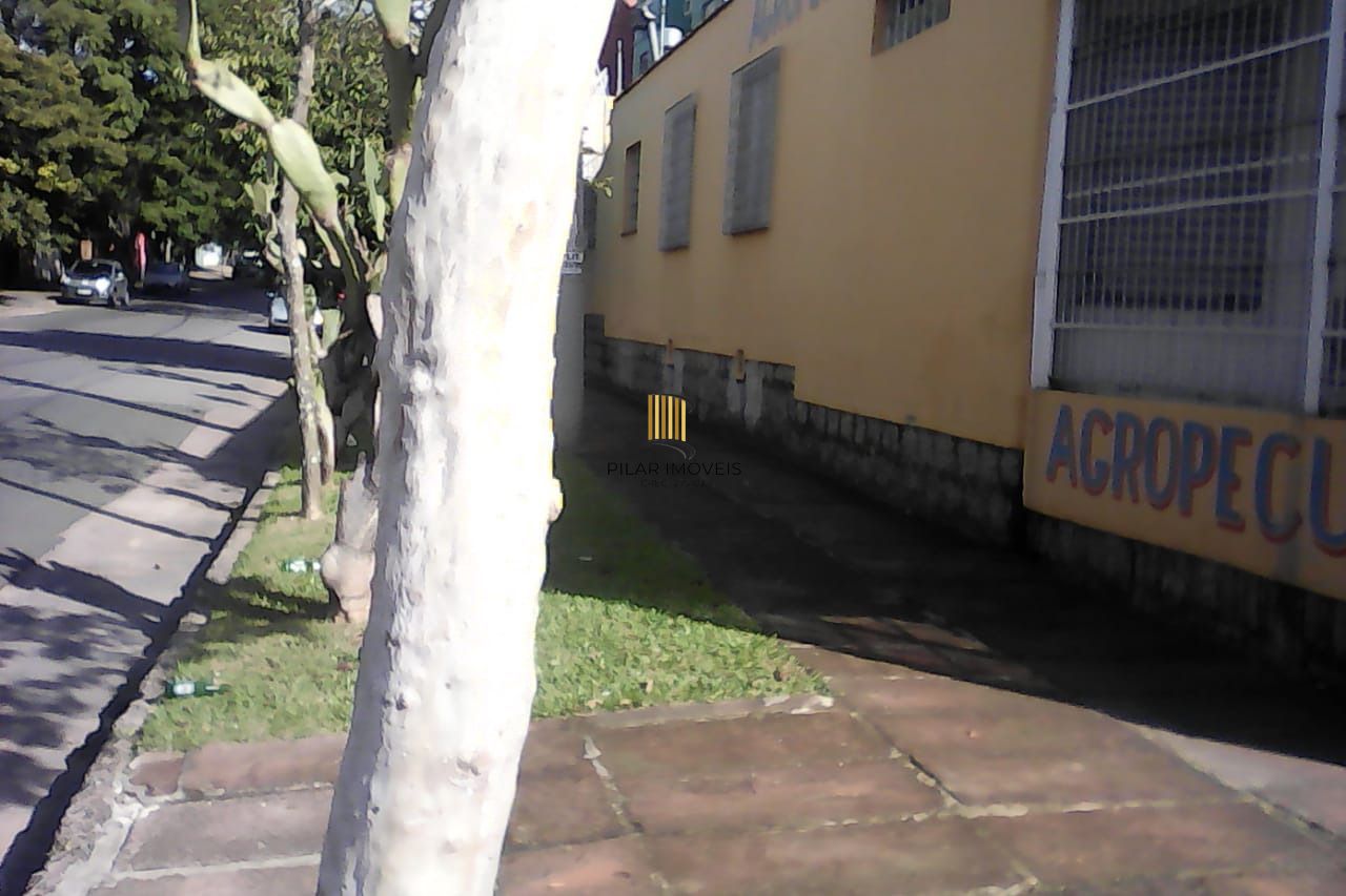 Casa para Venda - 300m², 3 dormitórios, 2 vagas - Partenon