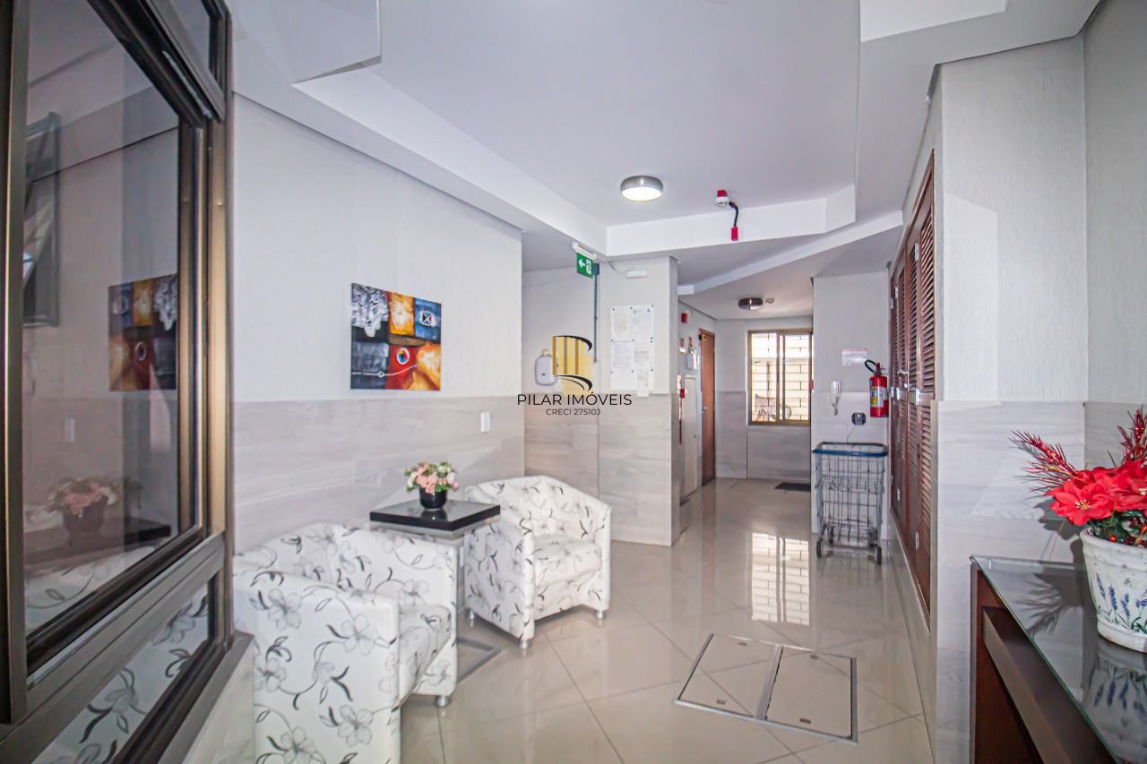 Lindo apartamento de 71m² de 2 dormitórios no bairro Partenon.