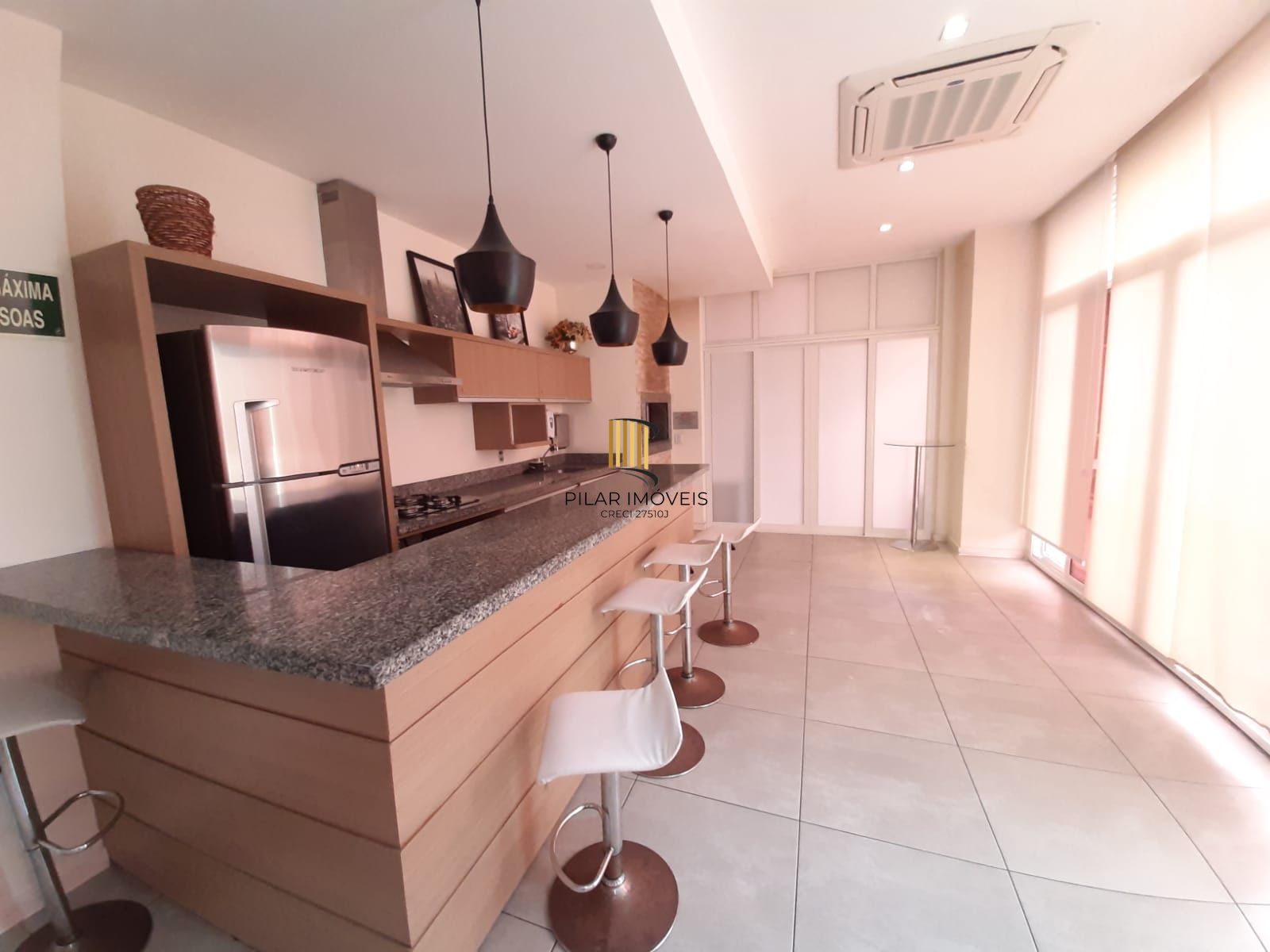 Apartamento 2 dormitórios no bairro Azenha