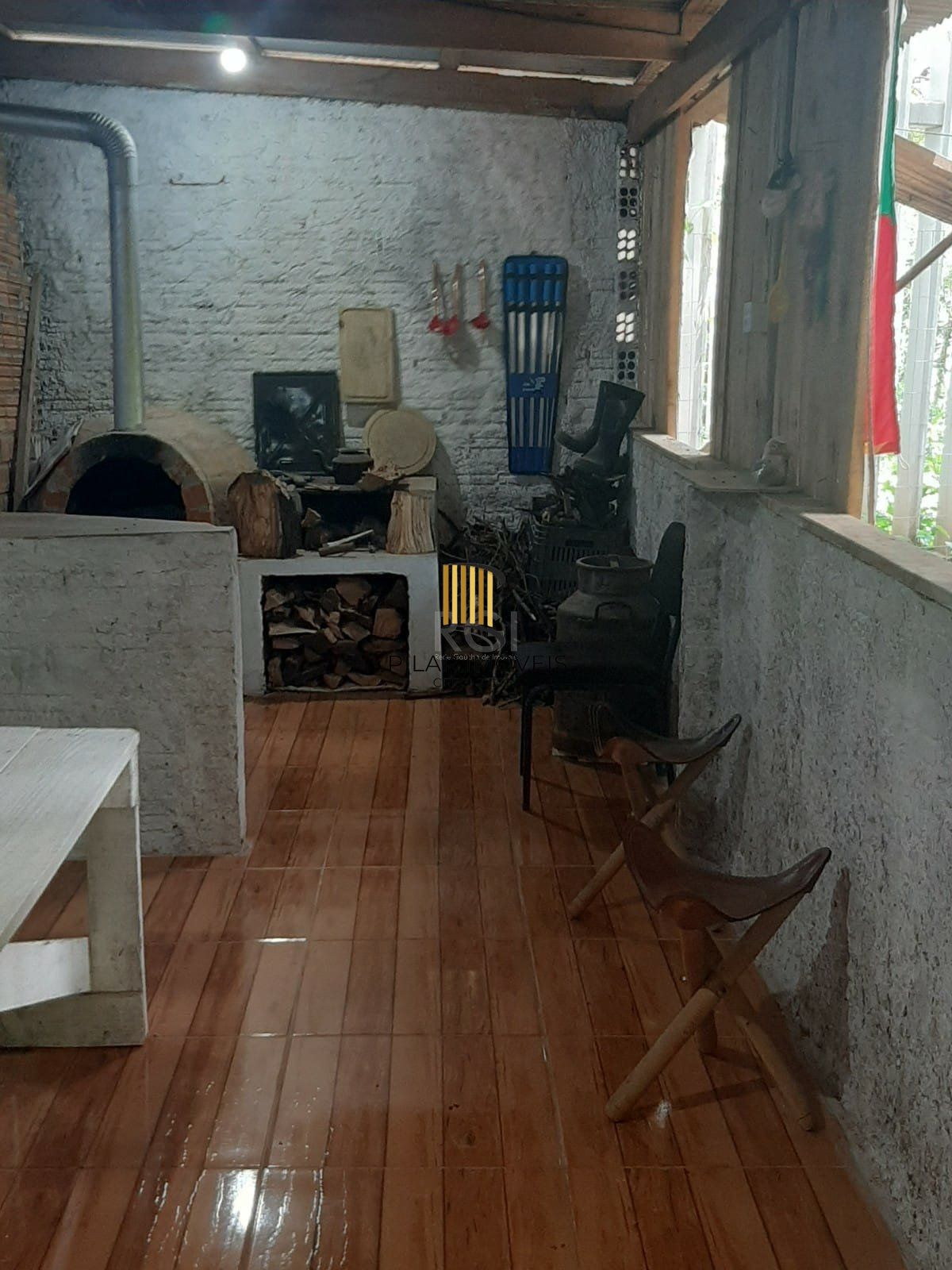 Sítio para Venda - 1800m², 2 dormitórios, Horto Das Oliveiras