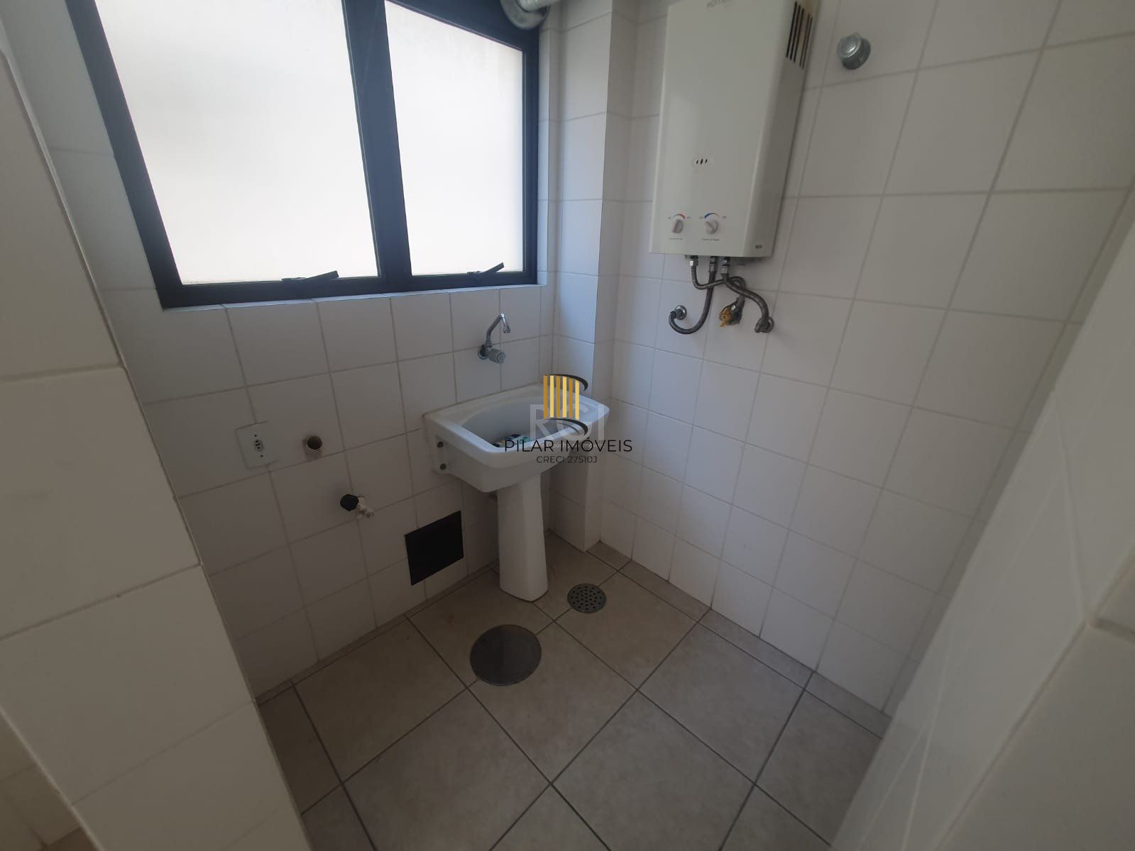 Apartamento para Venda - 90m², 2 dormitórios, 1 vaga - Mont Serrat