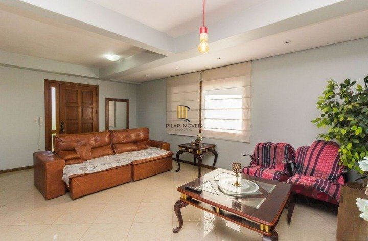 Casa de Condomínio 3 dormitórios no bairro Morro Santana