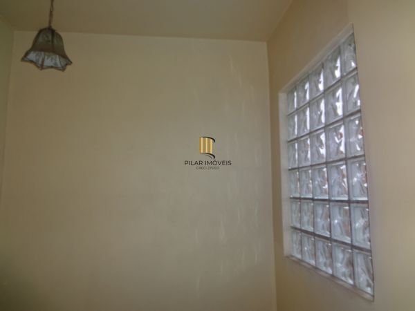 Casa para Venda - 190m², 3 dormitórios, sendo 1 suites, 1 vaga - Partenon