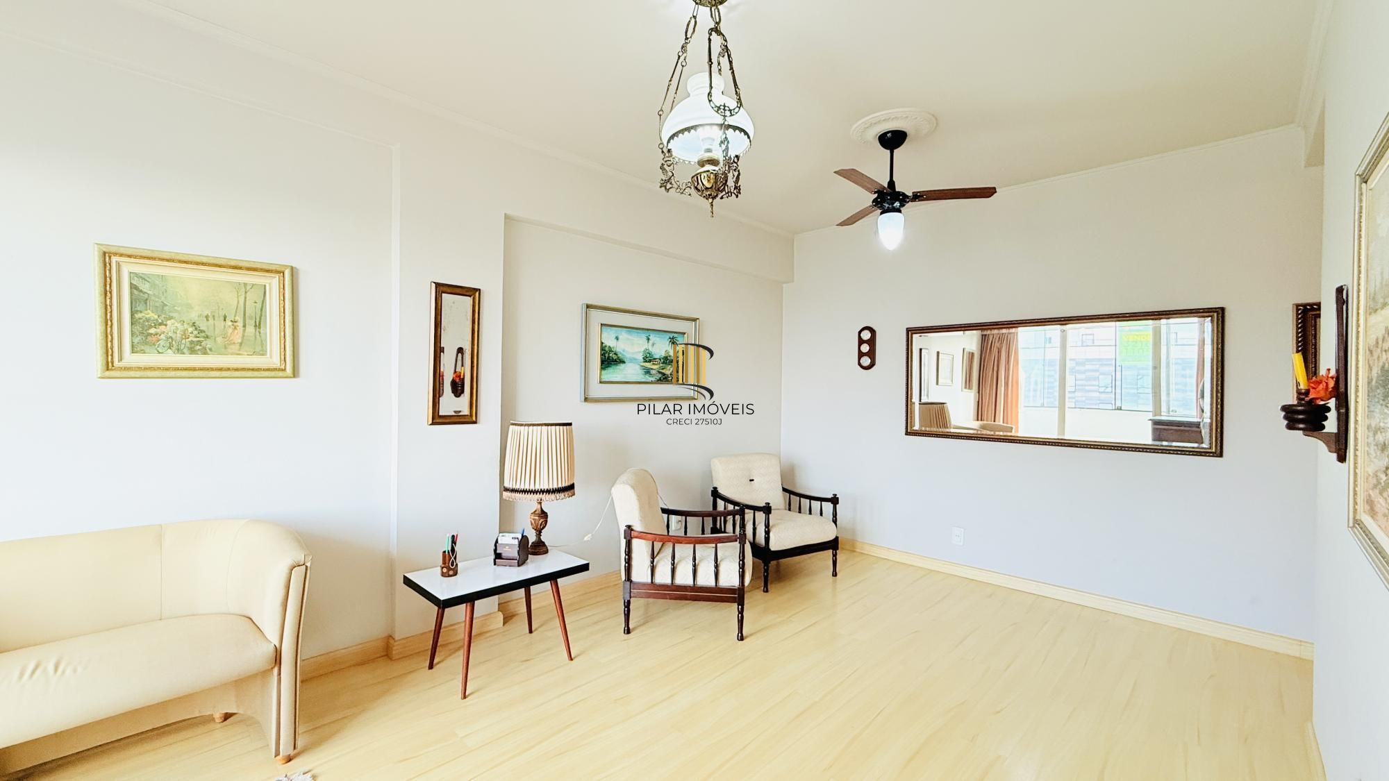 Apartamento 2 dormitórios no bairro Moinhos de Vento