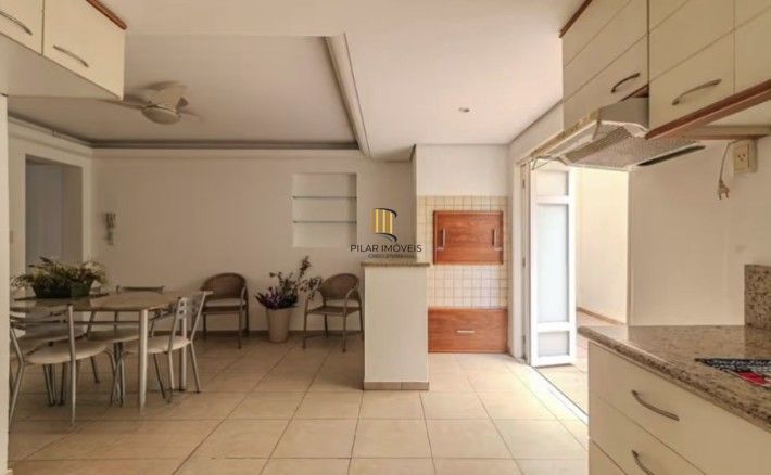Apartamento térreo com 3 dormitórios no bairro Azenha! - Pilar Imóveis