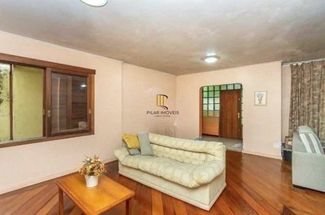 Casa com 2 dormitórios ,sendo 1 suíte para venda no bairro Tristeza em Porto Alegre/RS.