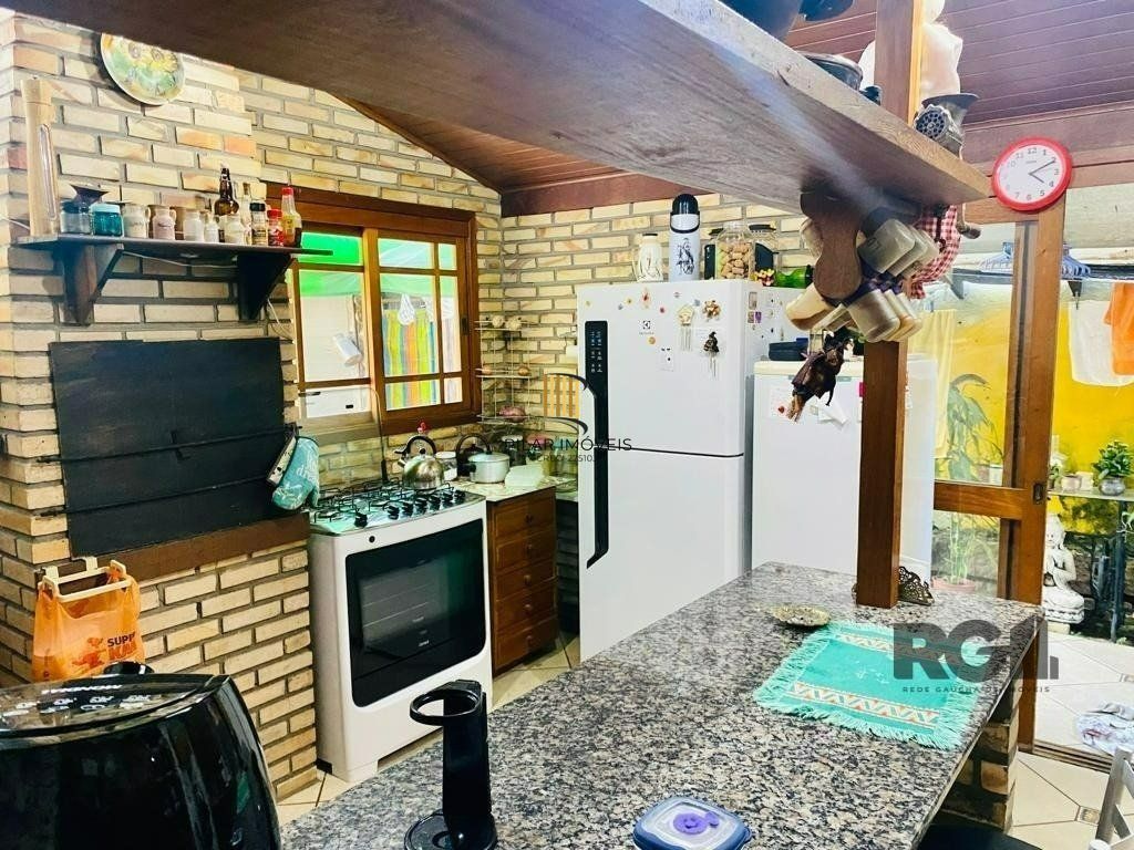 Casa de Condomínio 2 dormitórios no bairro Hípica