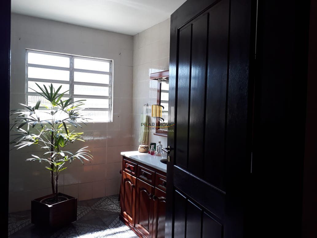 Casa para Venda - 200m², 3 dormitórios, sendo 1 suites, 1 vaga - Santana