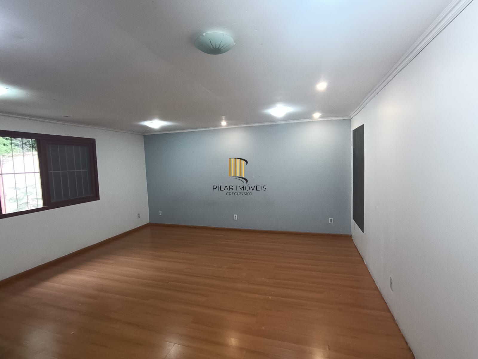 Casa 3 dormitórios no bairro Partenon