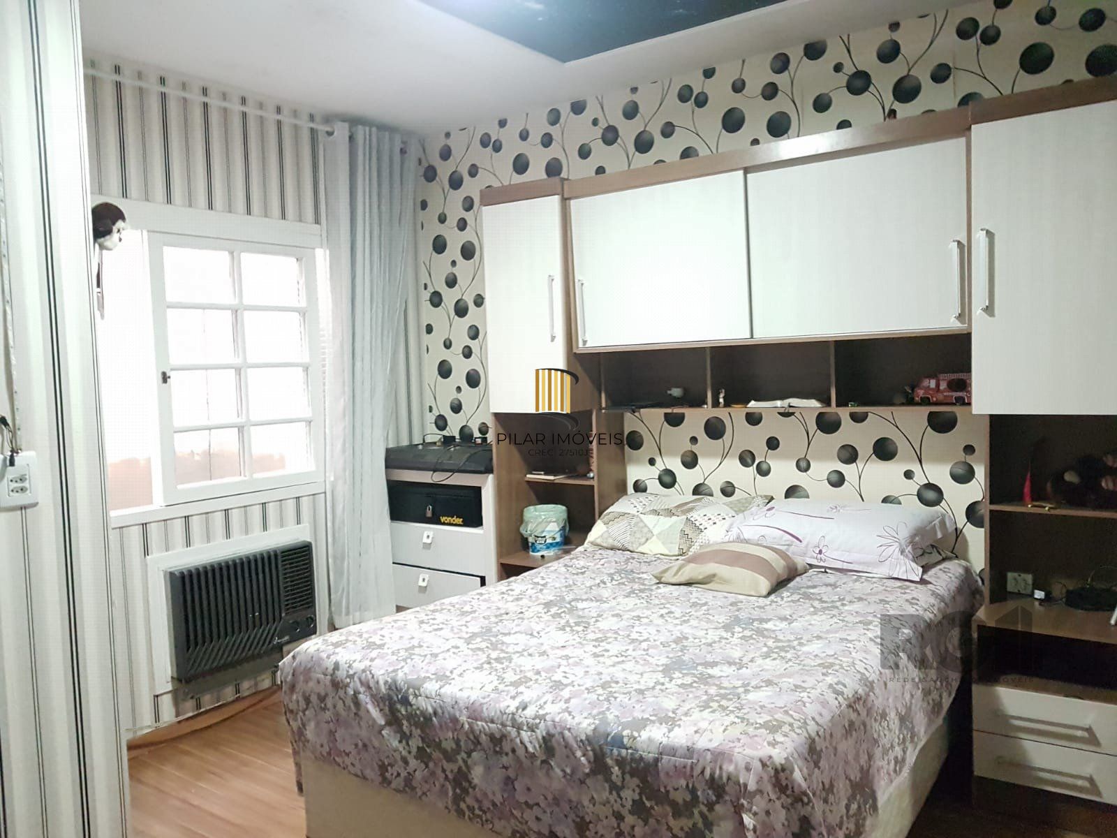 CASA 4 DORMITORIOS SANTANA