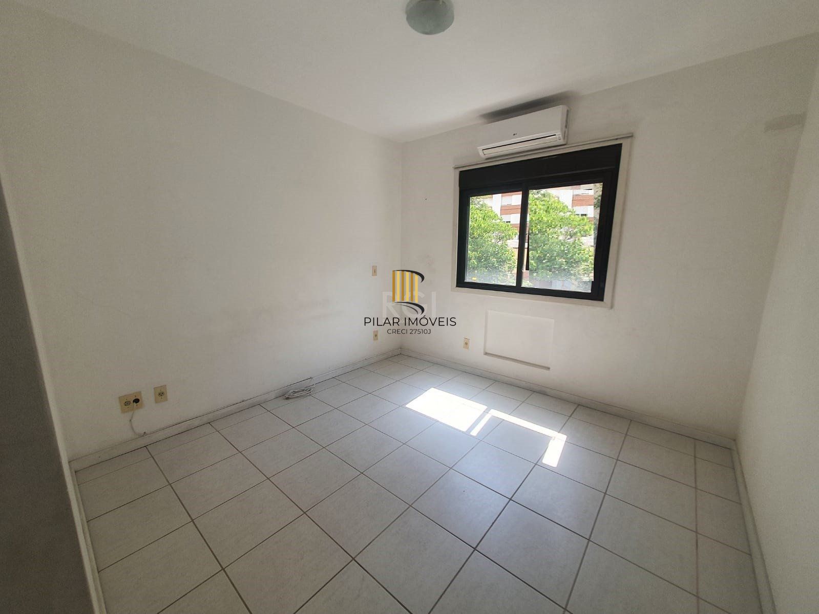 Apartamento para Venda - 90m², 2 dormitórios, 1 vaga - Mont Serrat