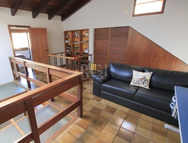 Casa para Venda - 395m², 3 dormitórios, sendo 3 suites, 2 vagas - Santana