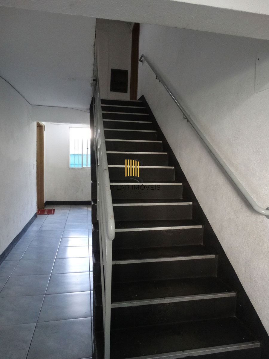 Excelente apartamento de 2 dormitórios, desocupado para venda  no bairro Partenon em Porto Alegre/RS.